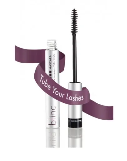 MASCARA waterproof and smudgeproof